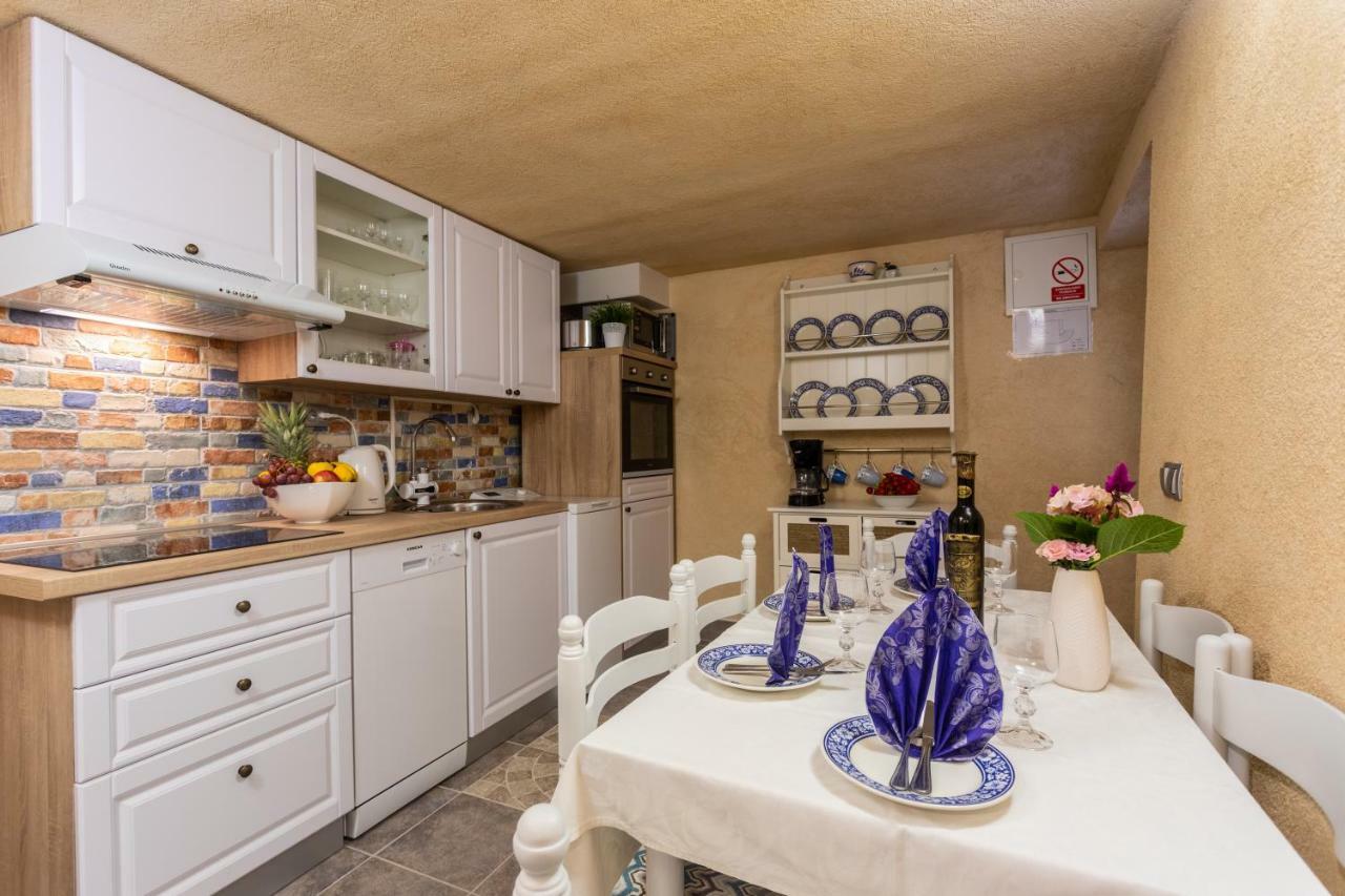 Apartman Verbenia Vrbnik Exteriér fotografie